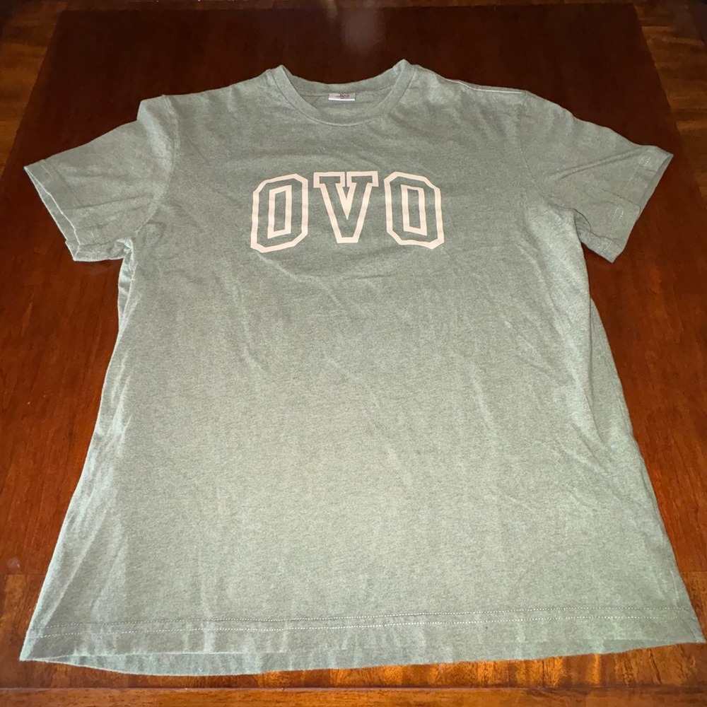 OVO Owl Logo T-Shirt Medium Drake October's Very Own Green Tee Made‎ in Canada